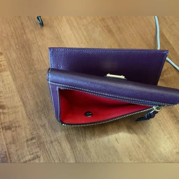 Dooney & Bourke Saffiano Purple Wallet - Like New - Picture 5 of 6